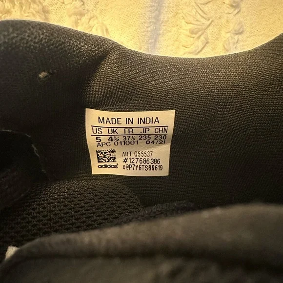 Adidas Black and White Multix Sneakers | Size 5 - Picture 7 of 7